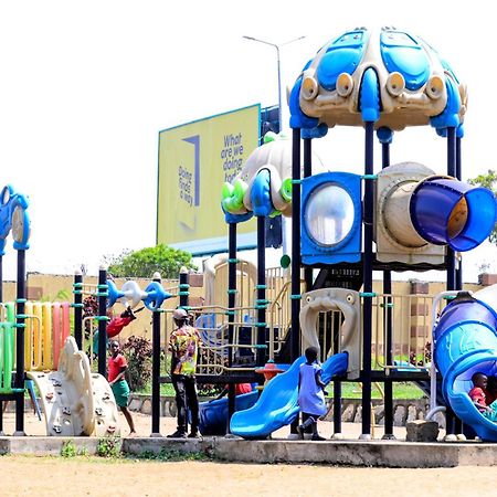 Peniel Beach Hotel Entebbe Ngoại thất bức ảnh