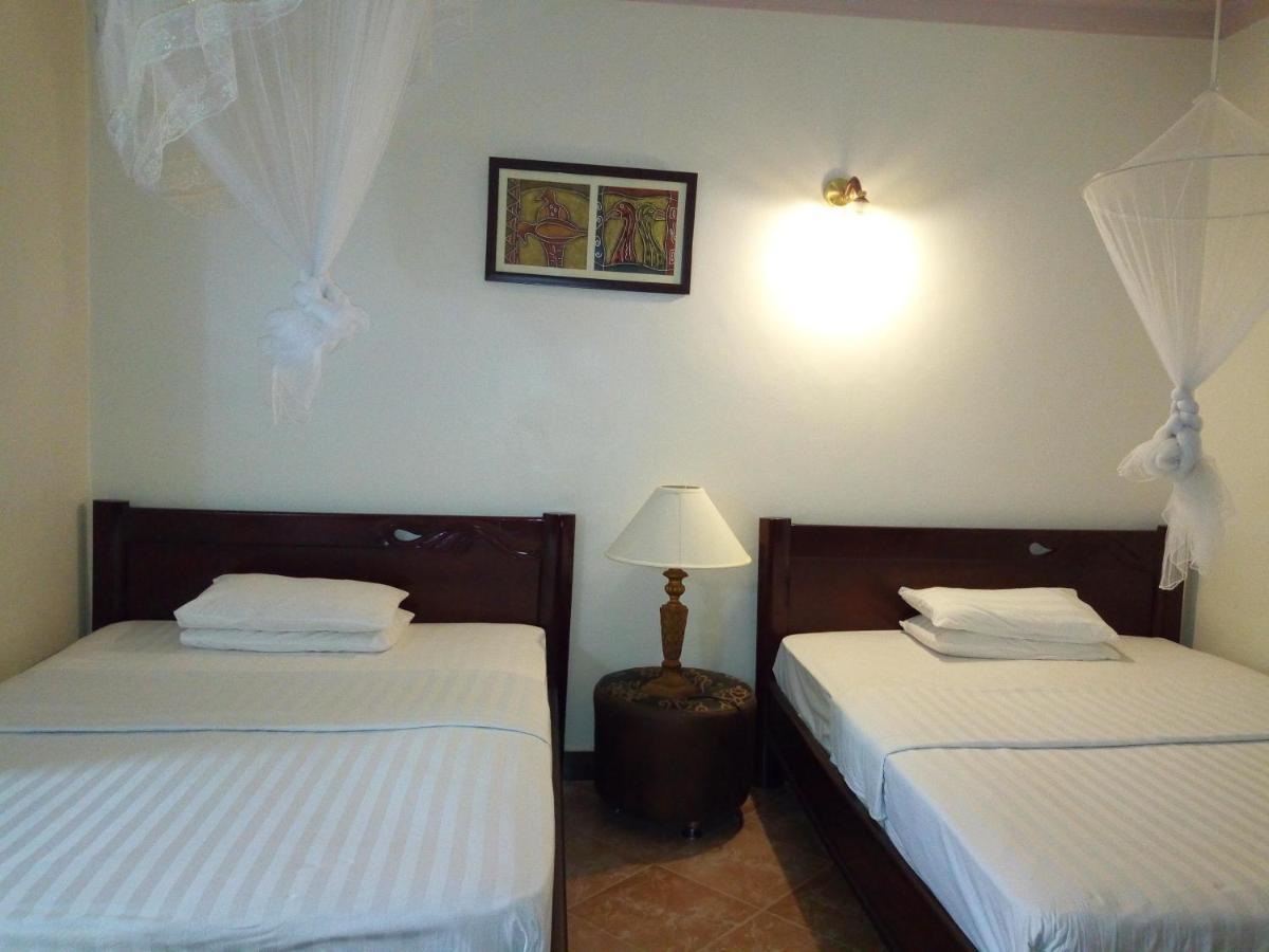 Peniel Beach Hotel Entebbe Ngoại thất bức ảnh